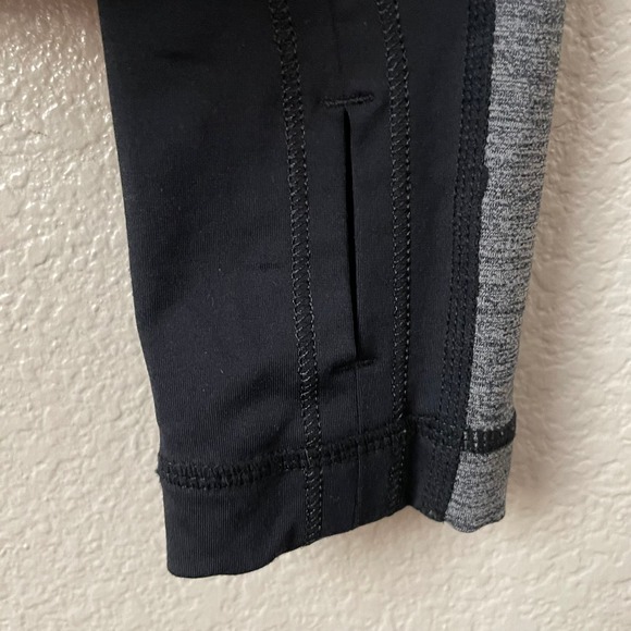 Lululemon Hoodie Womens Size 8 Black Gray Run for Your Life Cross Train Pullover - Picture 8 of 13